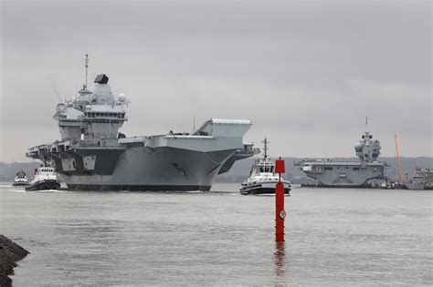 what time does hms queen elizabeth leave