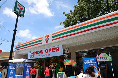 what time does seven eleven close