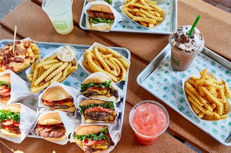 what time does shake shack close