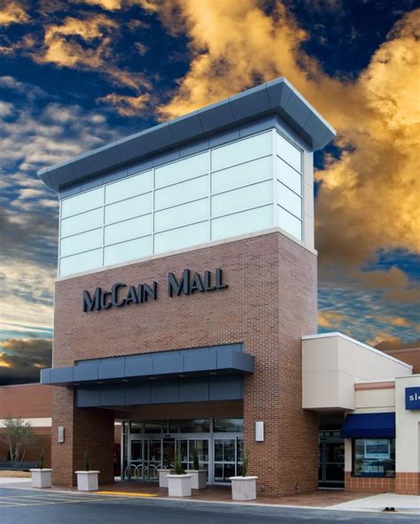 what time does the mccain mall close
