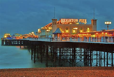 what time is it in brighton england
