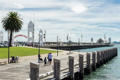 what time is it in geelong australia