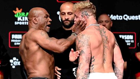 what time is main event tonight tyson