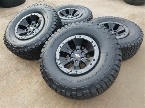 what tire brand does ford raptor use