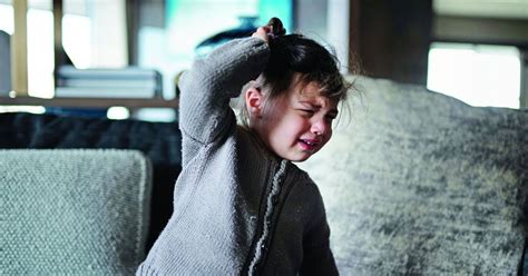 what to do when a child is hitting themselves