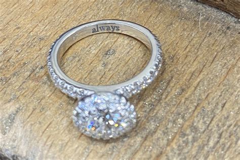 What to Engrave on an Engagement Ring: Meaningful Ideas and Inspiration