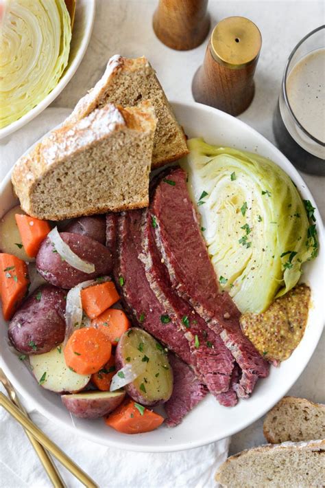 Slow Cooker Corned Beef and Cabbage Everyday Eileen
