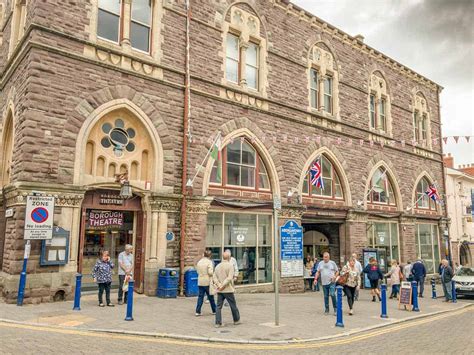 what to see in abergavenny