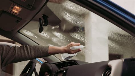 What To Use To Clean Inside Of Windshield
