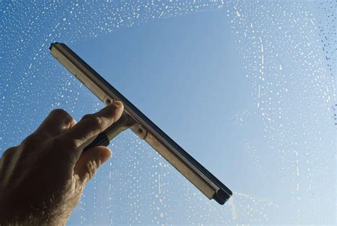 what to use to clean windows with squeegee