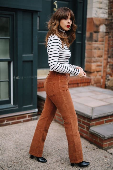 What to wear with corduroy pants Guide for Women)