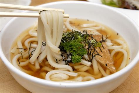 what type of food is japanese udon