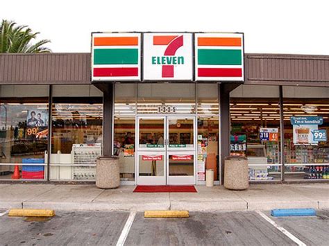 what type of store is 7-eleven