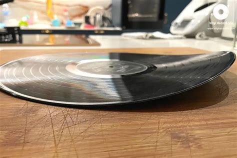 what warps vinyl records