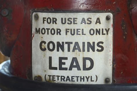 what year did leaded gas end