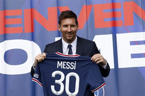what year did messi join psg