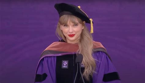 what year did taylor swift graduate