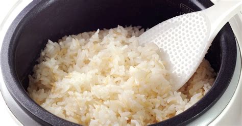 Rice Water Benefits in 2020 Heath tips, Soothe sunburn, Rice water