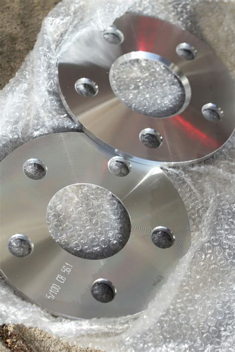 Wheel Spacer Thread Engagement