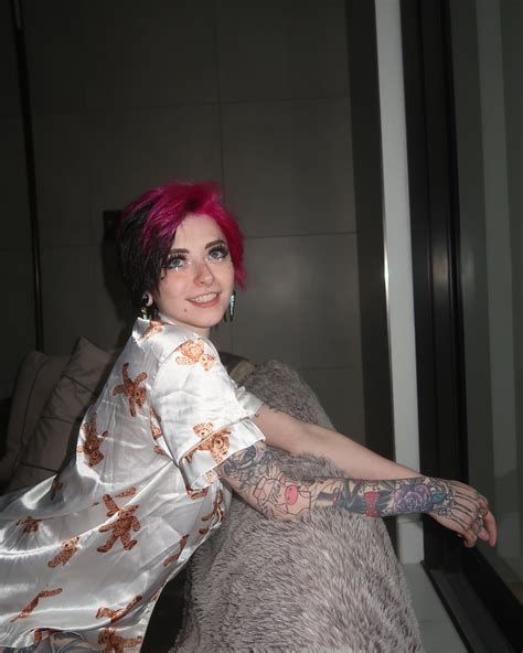 wheezywhee leaks nude