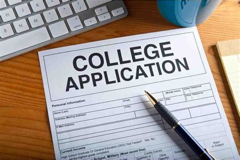 When Should High School Students Start Applying to Colleges? Best