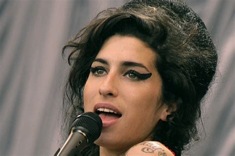 when did amy winehouse die age
