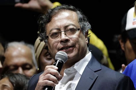 when did gustavo petro become president