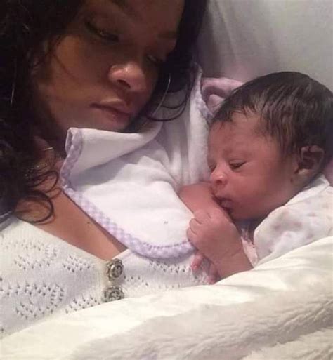when did rihanna give birth to first child