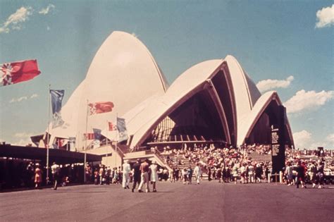 when did the opera house open