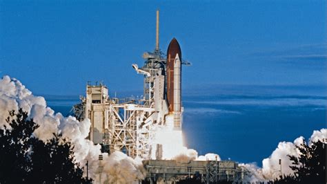 when did the space shuttle program start