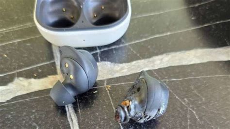 when do earbuds explode
