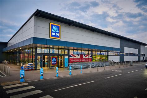 When Does Aldi Open Next