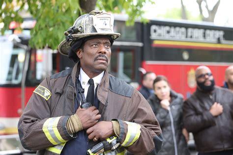 when does chicago fire return 2021