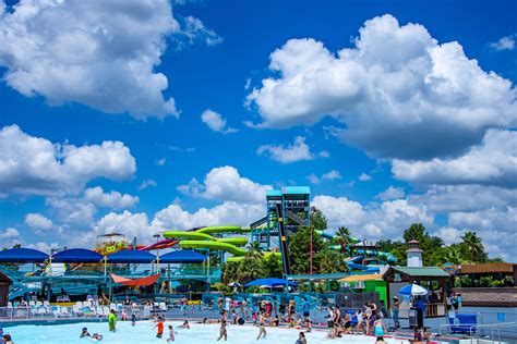 when does hurricane harbor open today