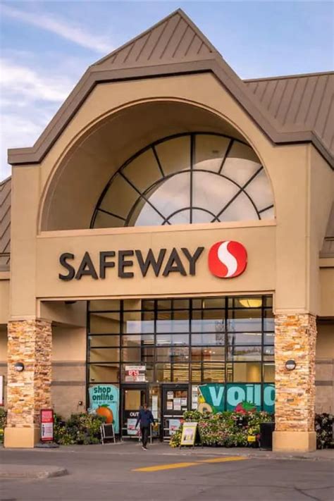 when does safeway pharmacy close