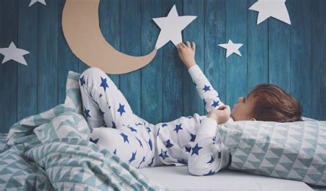 when does sleep regression start and end