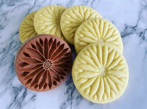 When To Use A Cookie Stamp