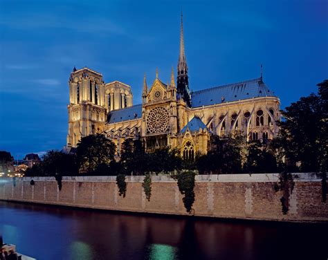 when was notre dame cathedral built