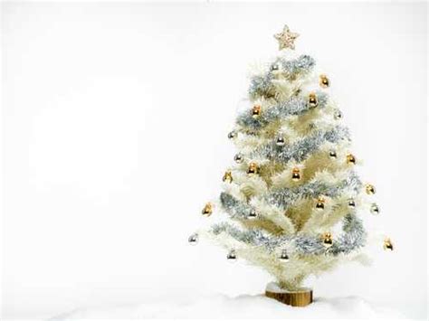when was the first artificial christmas tree invented