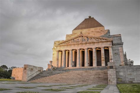 when was the shrine of remembrance built