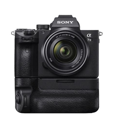 when was the sony a7iii released