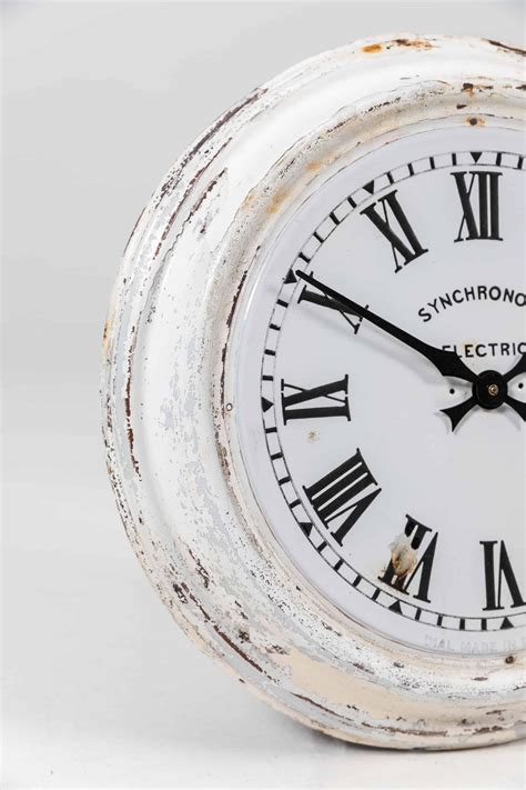 When Was The Wall Clock Invented