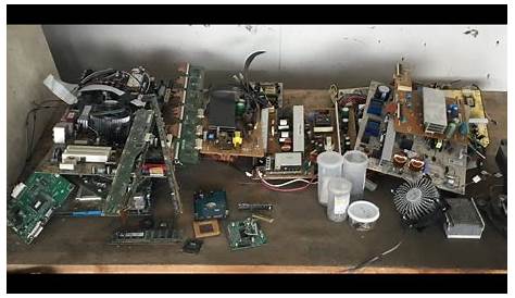 SCRAP Circuit Board Hewlett Packard 052806002 Salvageable Parts