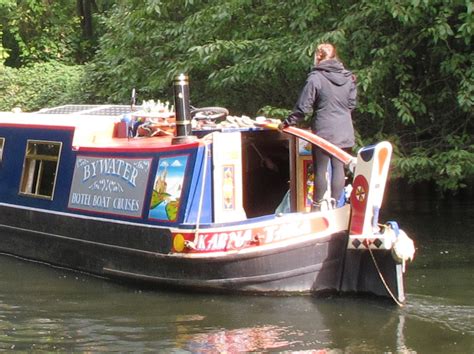 The Narrowboats abargeatlarge.co.uk