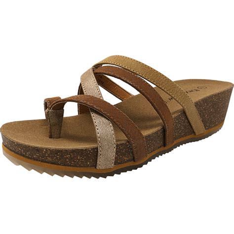 where are bearpaw sandals made