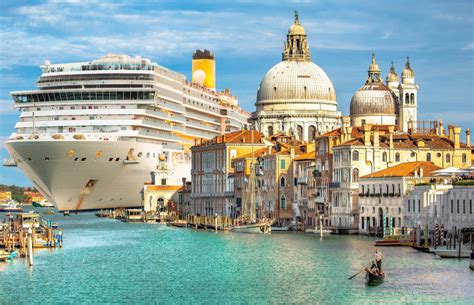 where are cruise ships docking in venice