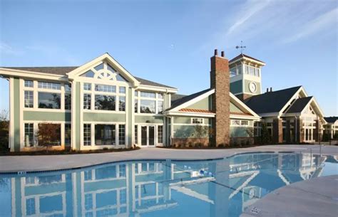 where are the del webb communities located