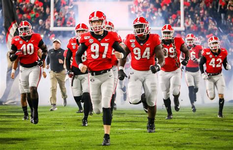 where are the georgia bulldogs playing today