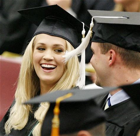 where did carrie underwood graduate college