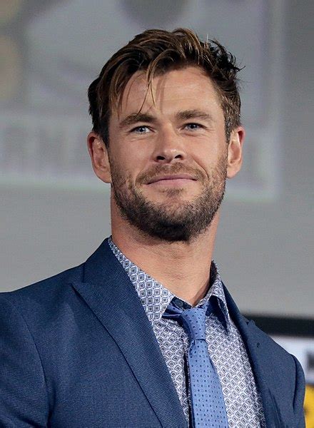 where does chris hemsworth come from
